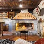 The Old Oak Villa-house With Heated Pool And Bbq *