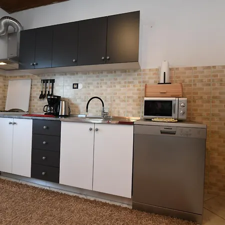 Сasa de vacaciones Marko With Pool And Bbq Hrvace