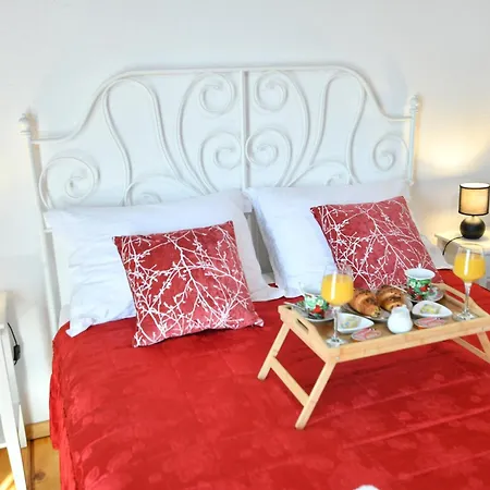 Marko With Pool And Bbq Сasa de vacaciones *