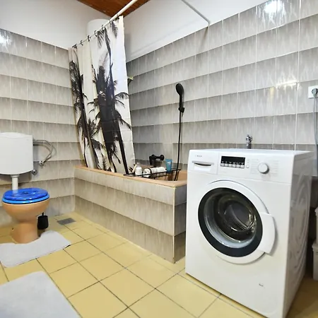 Сasa de vacaciones Marko With Pool And Bbq *